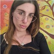 Insegnante di lingua coreana impartisce lezioni private online a studenti principianti di I° e II° livello